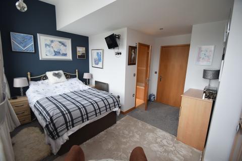 2 bedroom apartment for sale, Old Mill, Shipley BD17