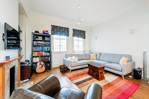 2 bedroom flat to rent, Chiltern Court Marylebone NW1