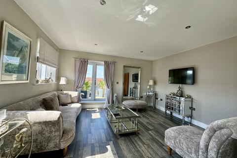 1 bedroom apartment for sale, Sunflower Lane, Polegate, East Sussex, BN26