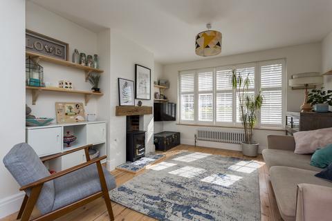 3 bedroom semi-detached house for sale, Crendon Park, Southborough