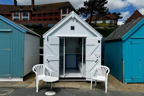 Chalet for sale, Beach Hut 194, Undercliff Road East IP11