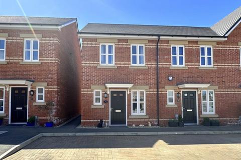 2 bedroom end of terrace house for sale, Lacey Avenue, Bideford
