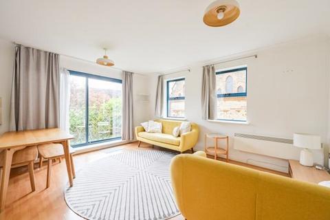 2 bedroom flat for sale, Flat 2 North Point, Tottenham Lane, London, N8 7HF