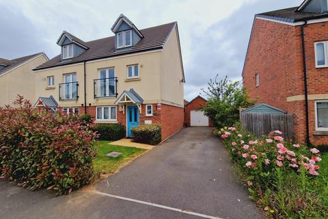 4 bedroom semi-detached house to rent, Homington Avenue, Swindon SN3