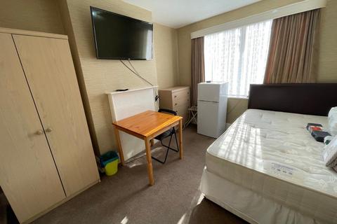 1 bedroom in a house share to rent, Baxter Road, Edmonton