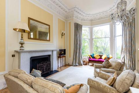 3 bedroom apartment to rent, Douglas Crescent, Edinburgh, Midlothian