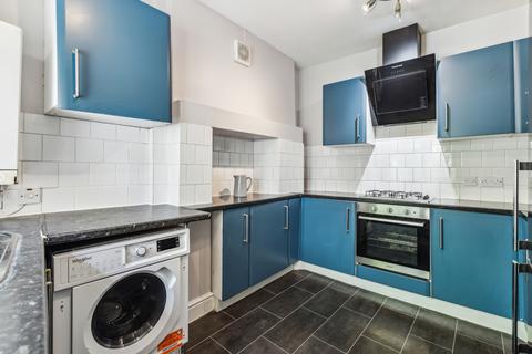 2 bedroom flat to rent, The Grangeway, London