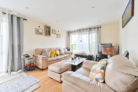 2 bedroom flat for sale, Ashdown Court, Dulwich, London, SE22