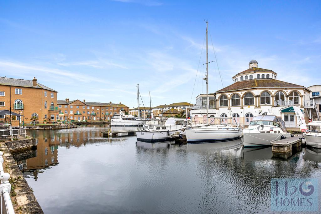Mariner's Quay, 15 025