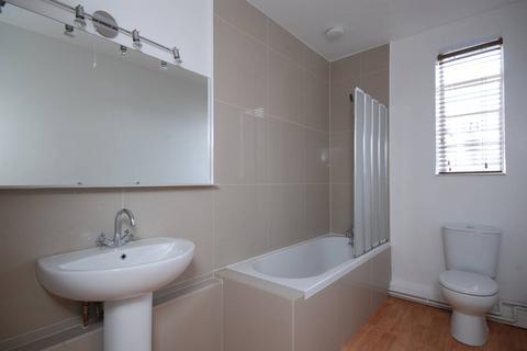 2 bedroom flat to rent, Gloucester Road, South Kensington, London, SW7