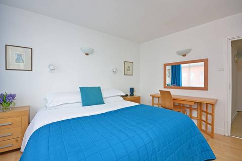 2 bedroom maisonette to rent, St Giles High Street, Covent Garden, London, WC2H