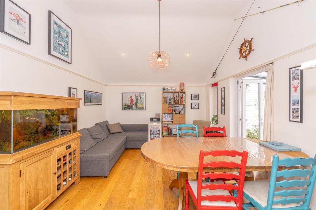 Dining Room Alt