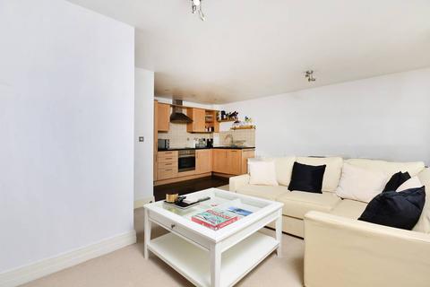 2 bedroom flat to rent, High Path, South Wimbledon, London, SW19