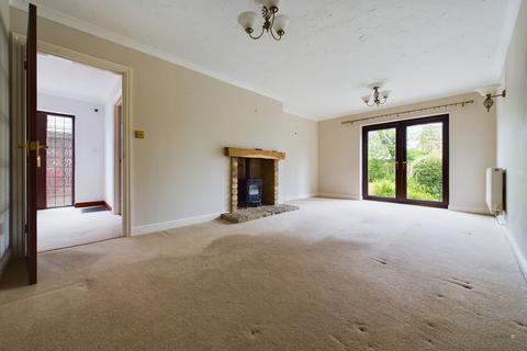 3 bedroom link detached house for sale, Rookery Close, Yoxall