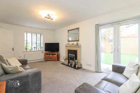 4 bedroom detached house for sale, Lowes Drive, Wilnecote