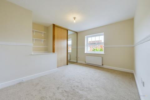 8 Ashbrook Close, Uttoxeter, ST14 8UL