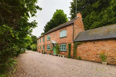 5 bedroom cottage for sale, Church Lane, Austrey