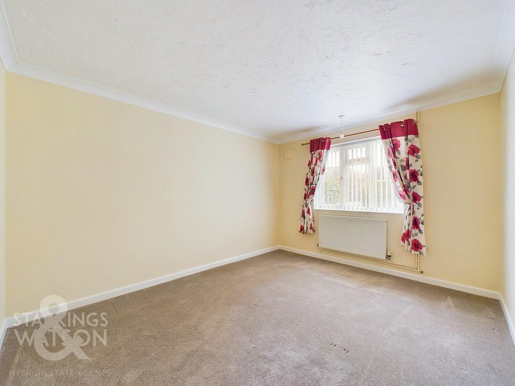 Moore Avenue, Old Catton 3 bed semidetached bungalow for sale £250,000