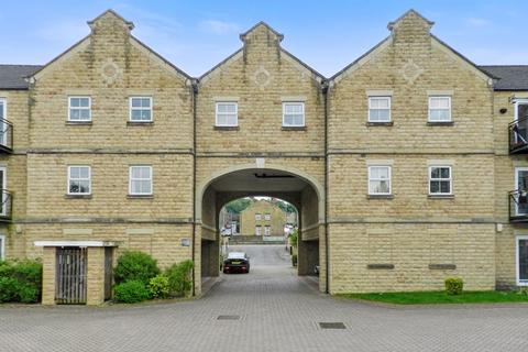 2 bedroom apartment for sale, Canalbank View, Leeds