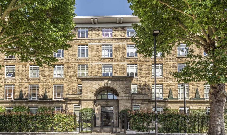 Bromyard Avenue, London W3 Studio to rent £1,295 pcm (£299 pw)