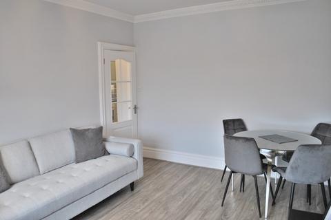 2 bedroom apartment to rent, Lostock Road, Urmston