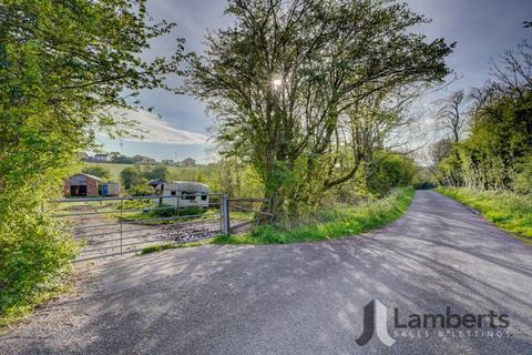 3 bedroom barn conversion for sale, Love Lyne Lane, Hunt End, Redditch