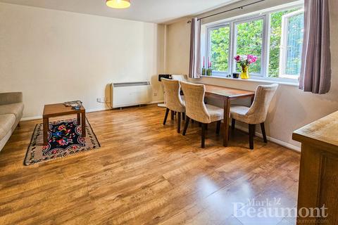 2 bedroom flat for sale, John William Close, New Cross