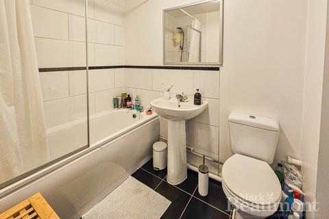 2 bedroom flat for sale, John William Close, New Cross