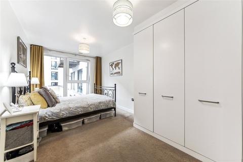 2 bedroom apartment to rent, Brooklyn Building, Deals Gateway, SE10