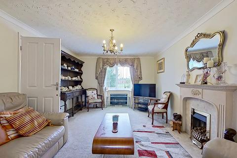 28 Warrington Drive, Birmingham, B23 5YP