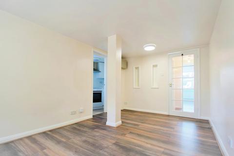 1 bedroom flat to rent, Carisbrooke Road, Newport