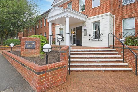 2 bedroom retirement property for sale, Carlton House, Algers Road, Loughton