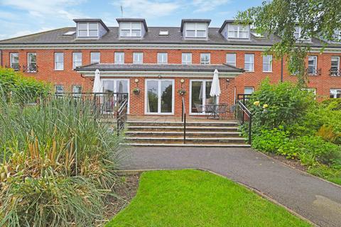 2 bedroom retirement property for sale, Carlton House, Algers Road, Loughton