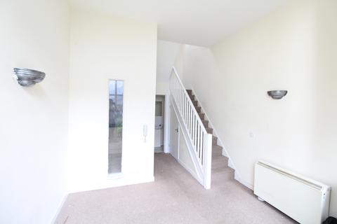 1 bedroom terraced house to rent, Adelaide Street - Town Center - 1 bed House with balcony