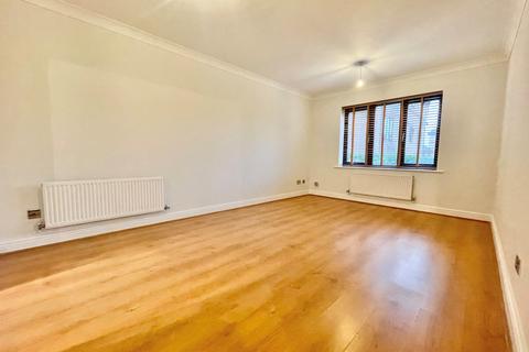 1 bedroom flat to rent, Scott Road, Norwich, NR1 1YL