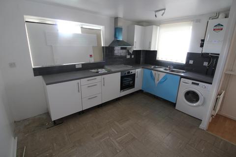 3 bedroom semi-detached house to rent, Colwell Rise - Wigmore - 3 bedroom House
