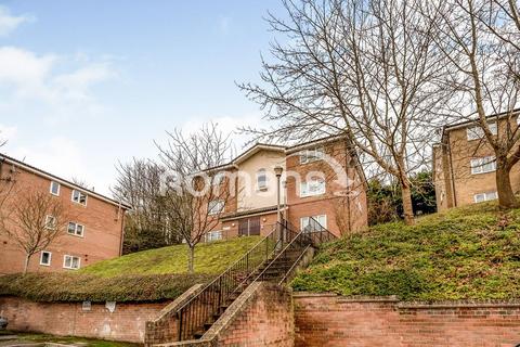 2 bedroom apartment to rent, Lingfield Close, High Wycombe