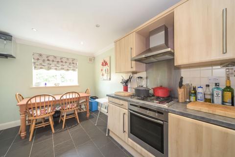 3 bedroom end of terrace house to rent, Devonia Cottages, St. Marks Road, Binfield, RG42