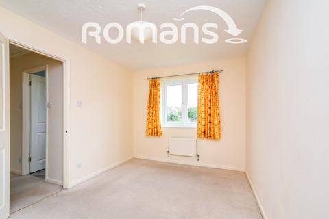 3 bedroom property to rent, Newstead Close, Abbey Meads, Swindon