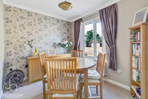 12 Wilkin Drive, Tiptree, Colchester, CO5 0QP