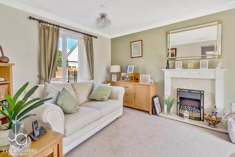 12 Wilkin Drive, Tiptree, Colchester, CO5 0QP