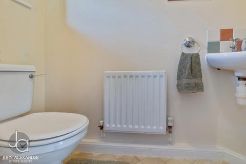 12 Wilkin Drive, Tiptree, Colchester, CO5 0QP