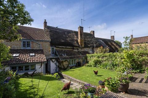 3 bedroom terraced house for sale, Trendle street, Sherborne, Dorset, DT9