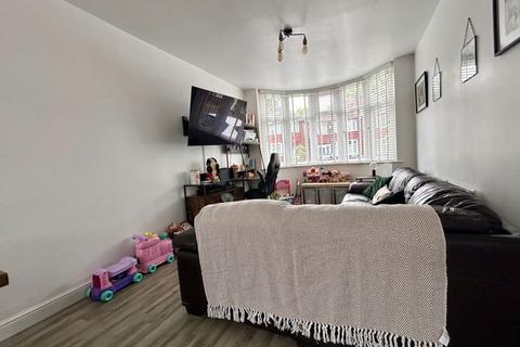 3 bedroom semi-detached house for sale, The Broadway, West Bromwich