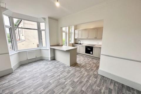 3 bedroom terraced house for sale, Dudwell Lane, Skircoat Green, Halifax