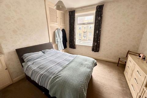 2 bedroom terraced house for sale, Glen Terrace, Savile Park, Halifax