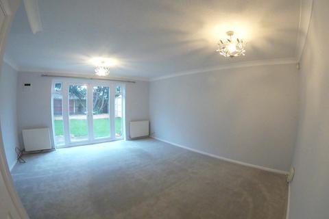 3 bedroom end of terrace house to rent, Upshire Gardens, Bracknell