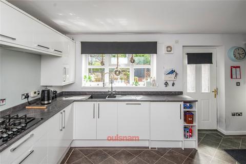 3 Woodpecker Close, Hopwood, Birmingham, B48 7SW