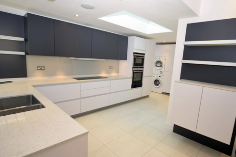 4 bedroom semi-detached house to rent, Hampstead Garden Suburb NW11