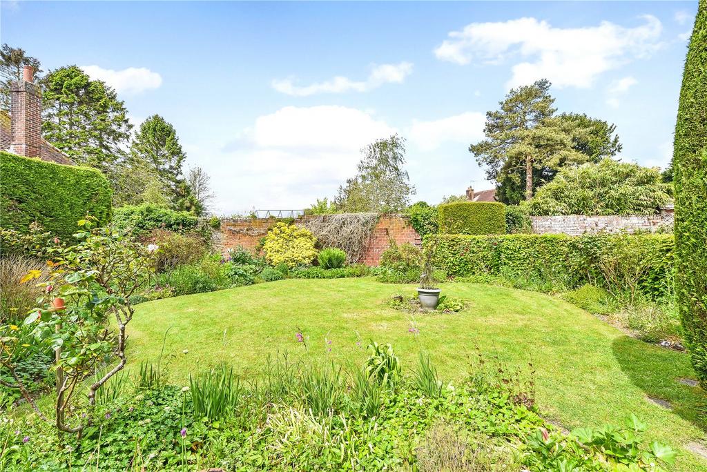 Cocking, Midhurst, West Sussex, GU29 3 bed semidetached house for sale £575,000